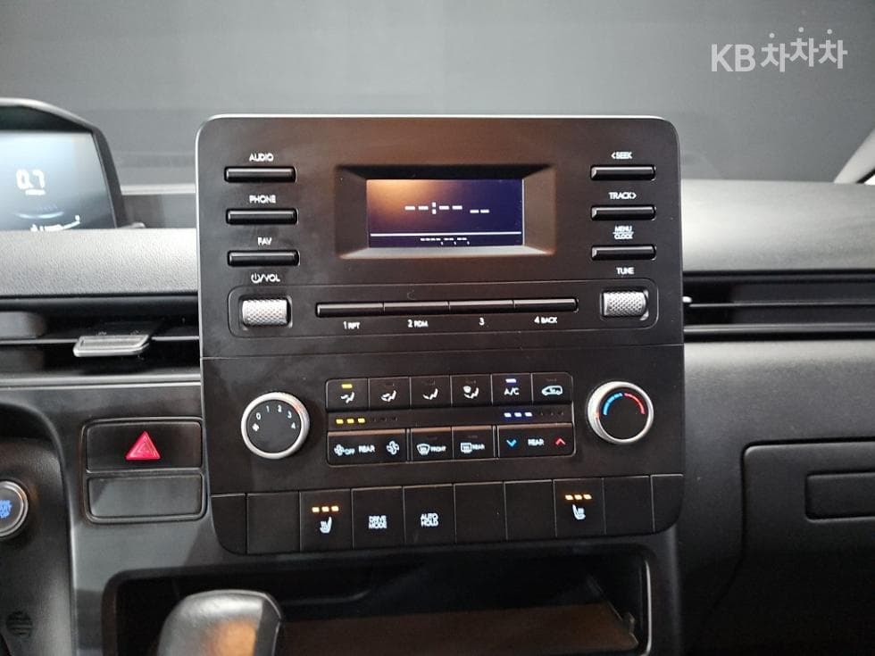 Хюндай Staria2.2 Турер 11 AWD Modern - 10