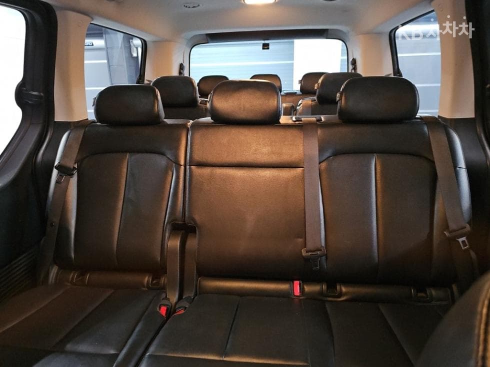 Хюндай Staria2.2 Турер 11 AWD Modern - 14