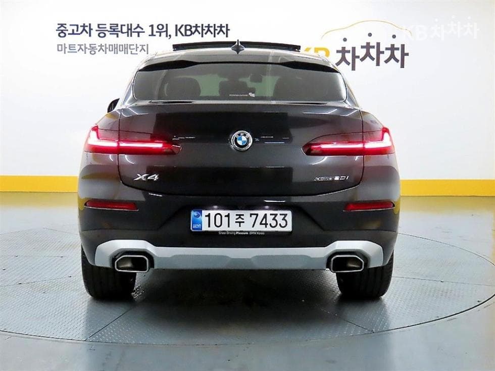 BMW New X4 (G02)xDrive 20i xLine - 3
