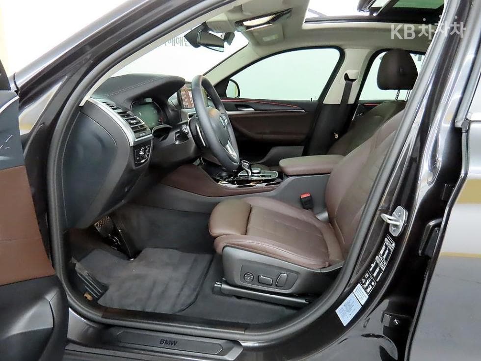 BMW New X4 (G02)xDrive 20i xLine - 5