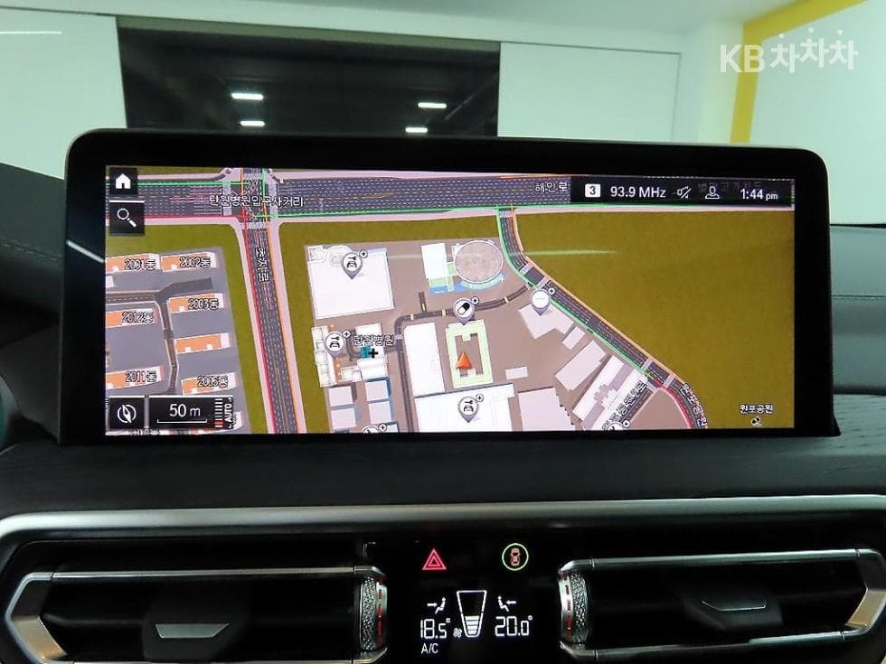 BMW New X4 (G02)xDrive 20i xLine - 14