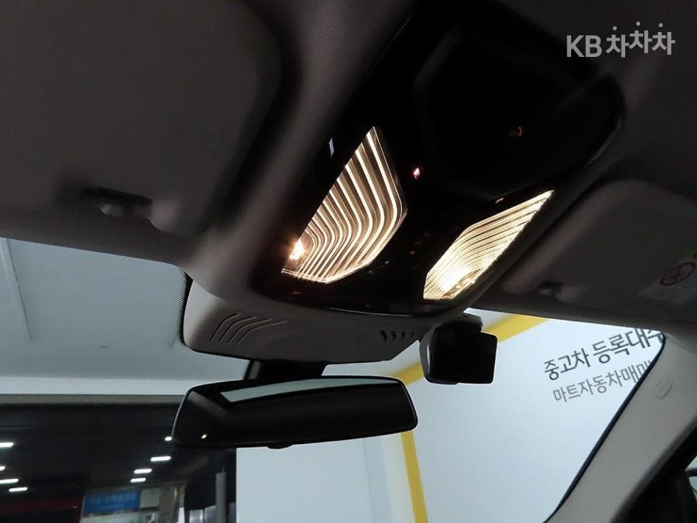 BMW New X4 (G02)xDrive 20i xLine - 16