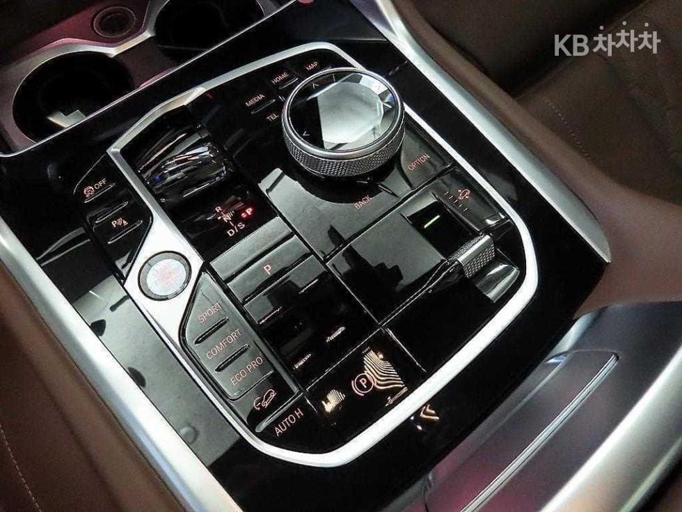 BMW X6(G06)xDrive 40i M Sport Package - 12