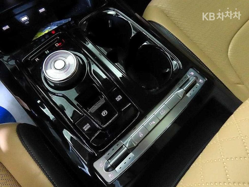 Kia Carnival 4th generationG3.5 GDI 7-seater (Limousine) Signature - 13