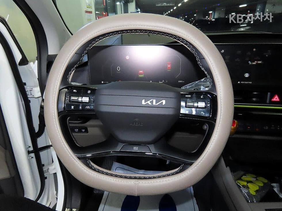Киа The New (фейслифт) Канивал 4-то поколениеG3.5 GDI 7-местен (Лимузин) X-Line - 8