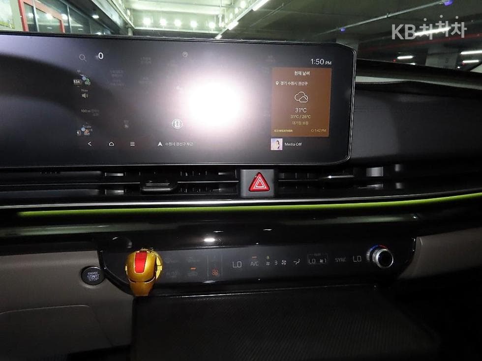 Киа The New (фейслифт) Канивал 4-то поколениеG3.5 GDI 7-местен (Лимузин) X-Line - 11
