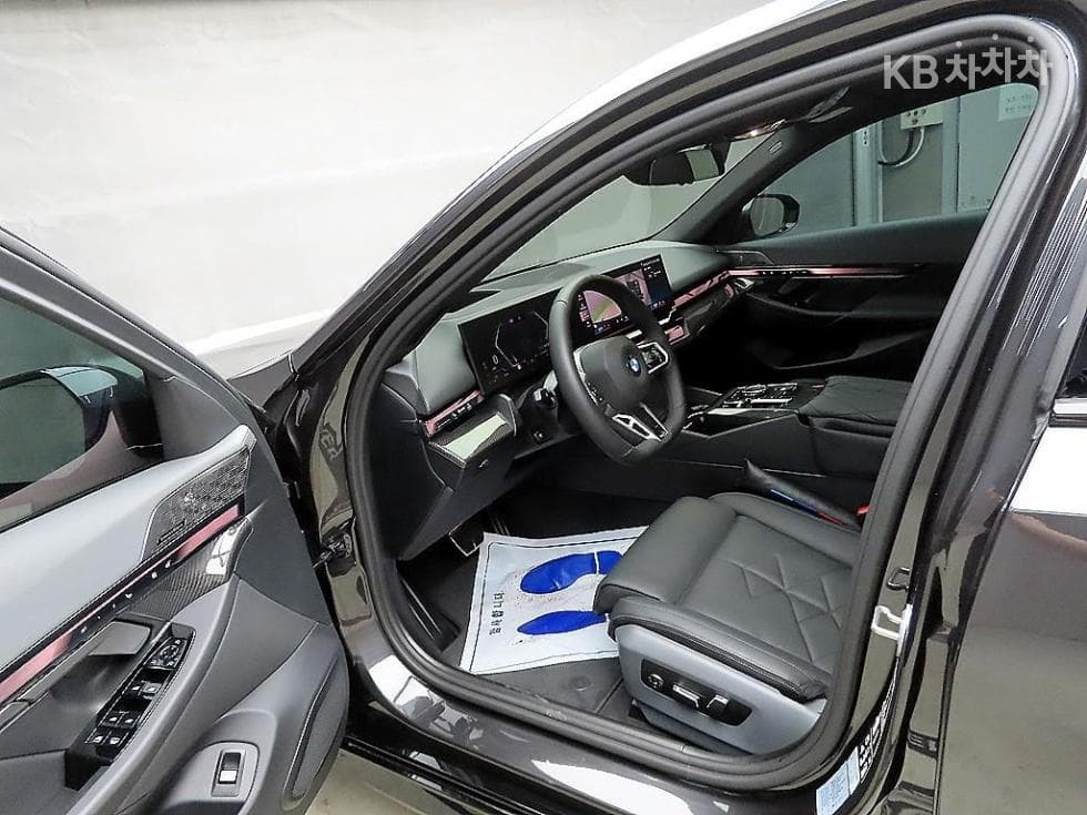 BMW Нов5 Серия(G60)530i xDrive M Sport Pro SE - 5
