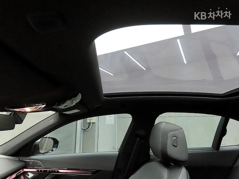 BMW Нов5 Серия(G60)530i xDrive M Sport Pro SE - 16