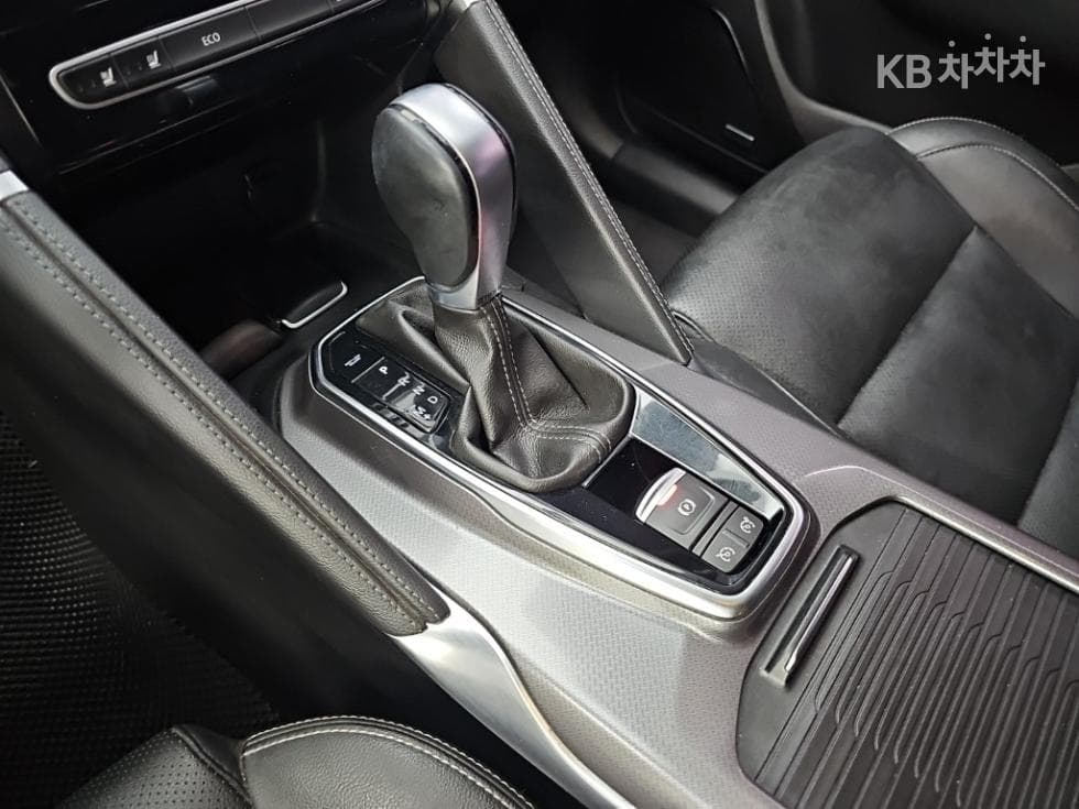 Рено Корея QM6Бензин 2.0 2WD RE Стандартен - 8