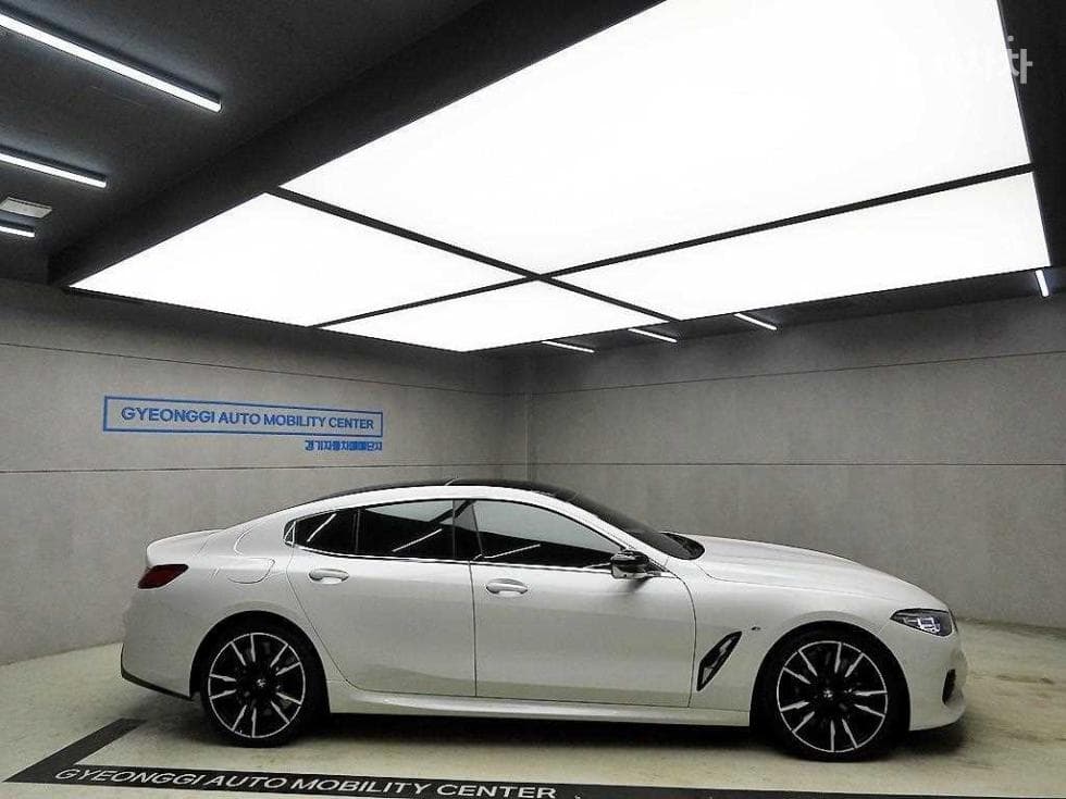 BMW 8시리즈 (G15)M850i xDrive Gran Coupe Стандартен - 2