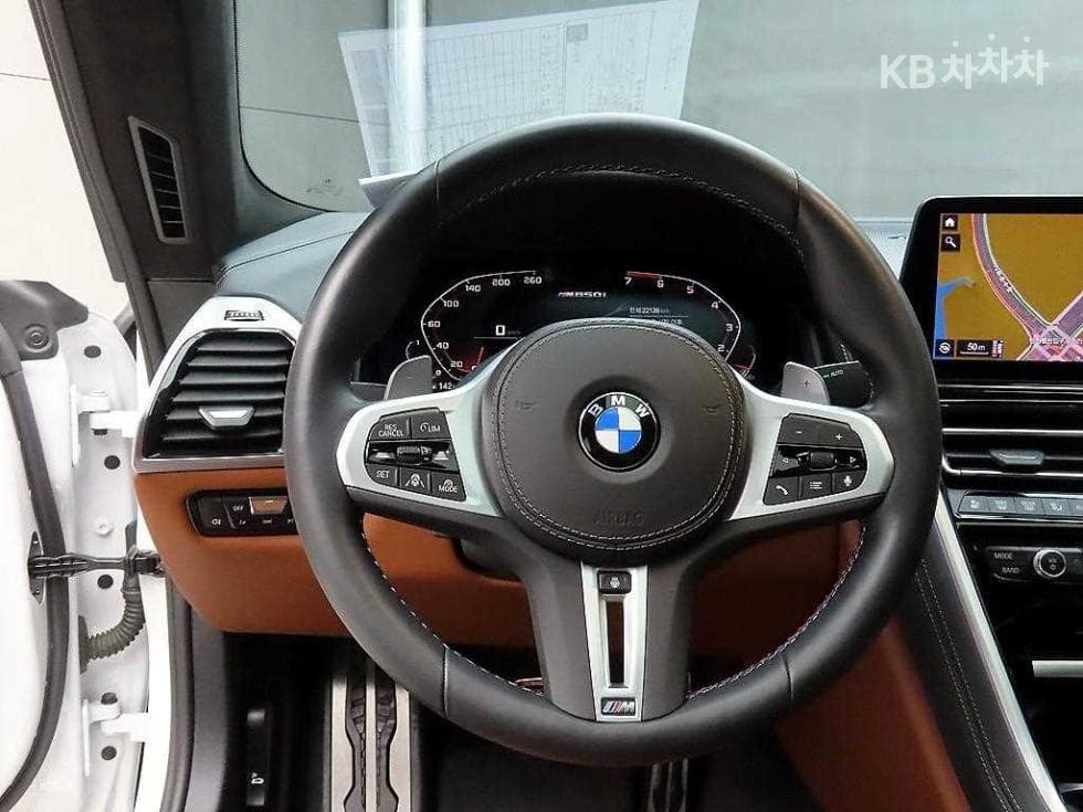 BMW 8시리즈 (G15)M850i xDrive Gran Coupe Стандартен - 9