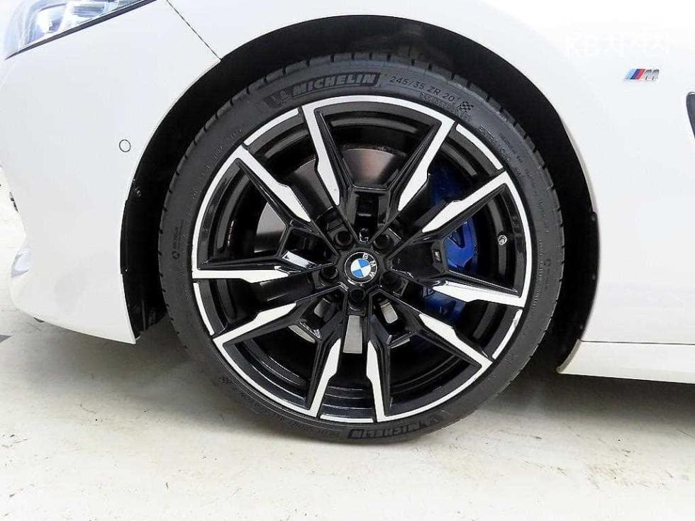 BMW 8시리즈 (G15)M850i xDrive Gran Coupe Стандартен - 20