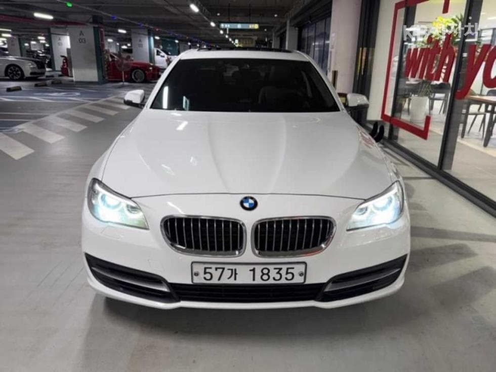 BMW Нов5 Серия 528i xDrive Стандартен - Image 1