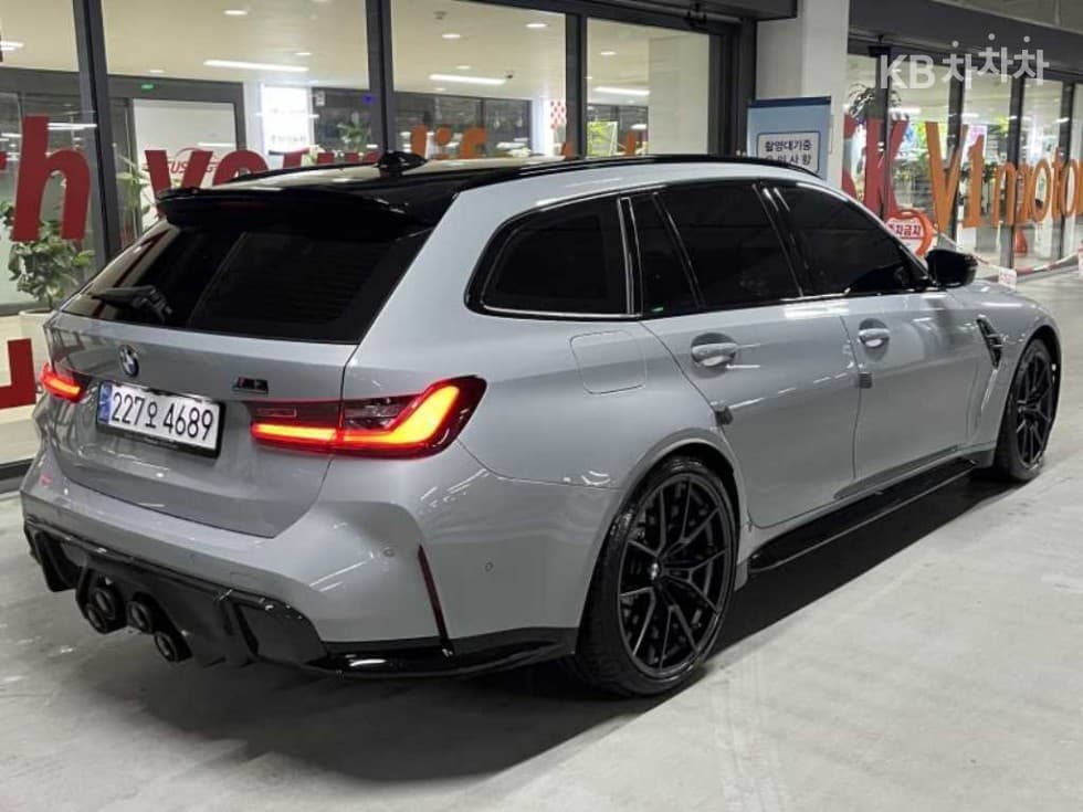 BMW M시리즈M3 투어링 Competition M xDrive - 4