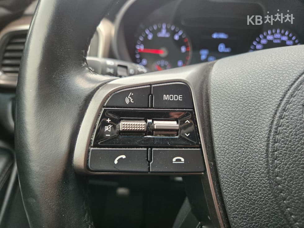 Киа The New (фейслифт) Sorento2.0 Дизел 2WD Престиж - 13