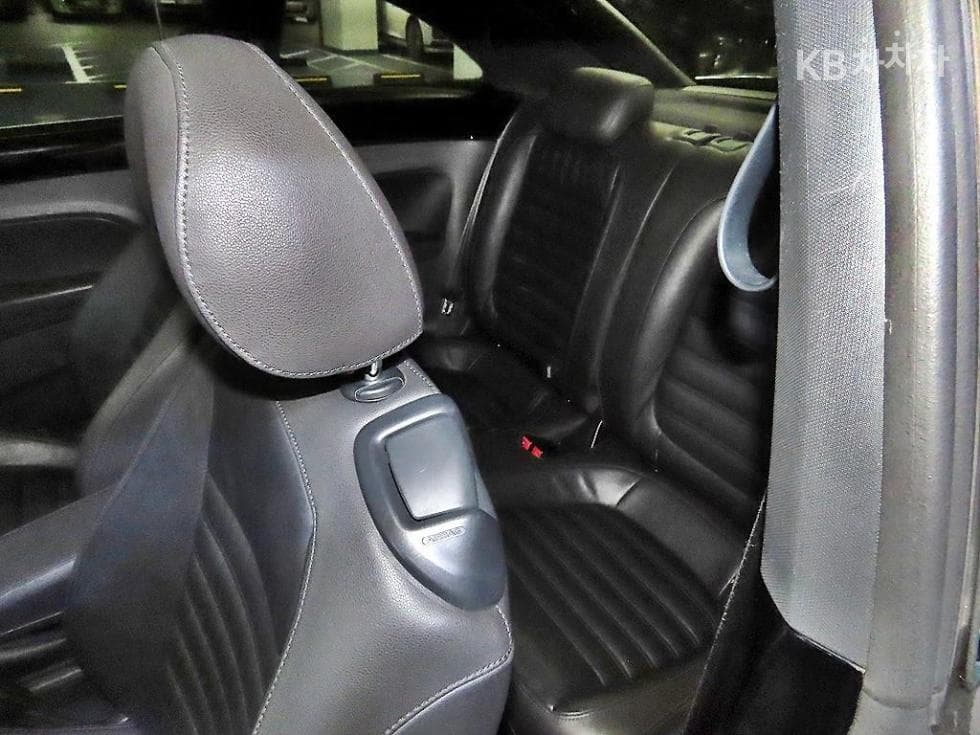 Volkswagen The Beetle2.0 Турбо Дизел Инжекция Premium 3-토 поколение - 7