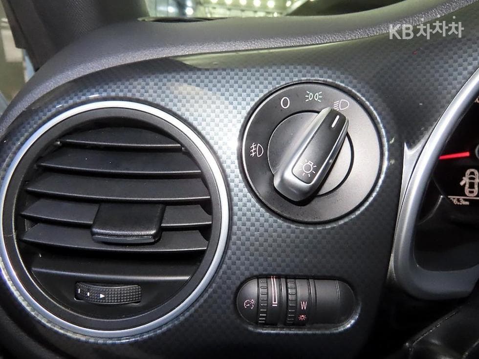 Volkswagen The Beetle2.0 Турбо Дизел Инжекция Premium 3-토 поколение - 14