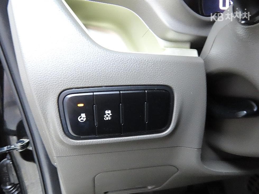 Kia Ray (van)1.0 Gasoline Prestige - 13