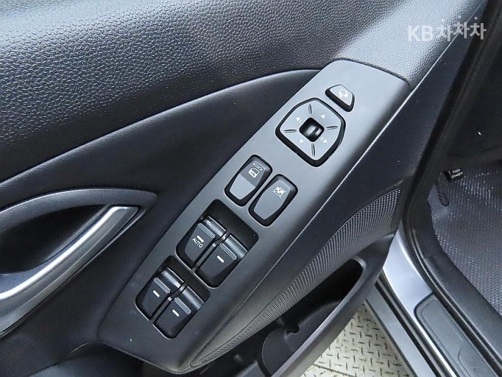 Хюндай Нов Туксон ixДизел(e-VGT)2WD Modern - 13