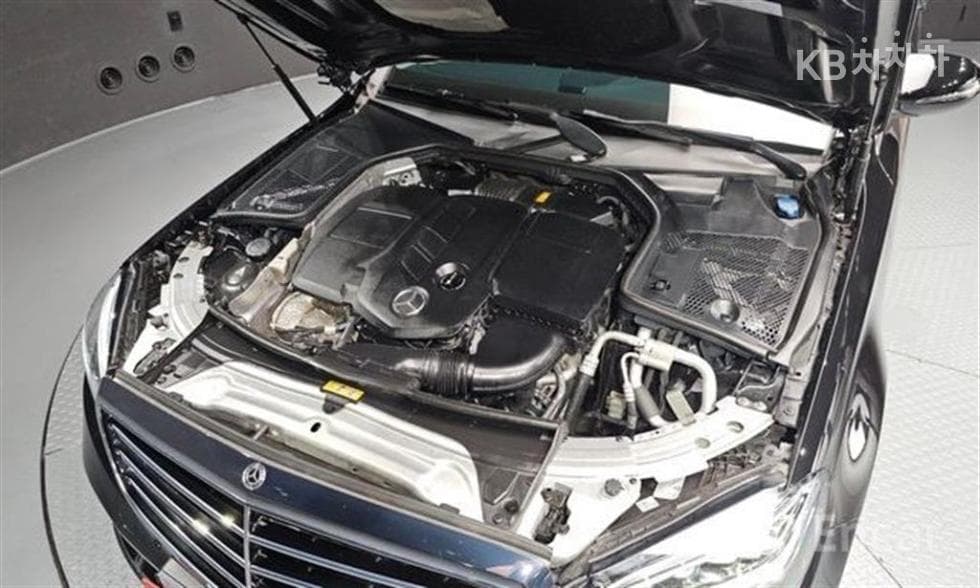 Mercedes-Benz The New (facelift) C-ClassC220 d 4Matic Exclusive W205 - 6