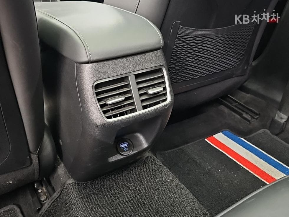 Hyundai Sonata (DN8)1.6 T Premium 패밀리 - 13