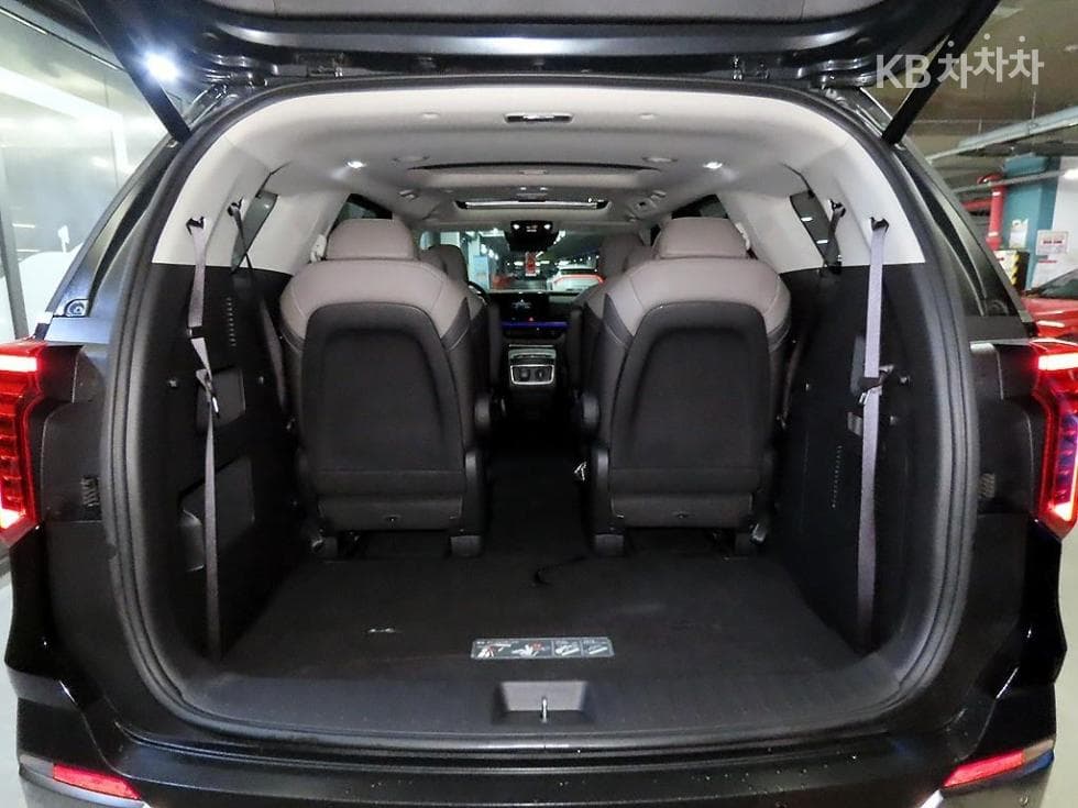 Kia The New (facelift) Carnival 4th generationG3.5 GDI 9-seater Signature - 15
