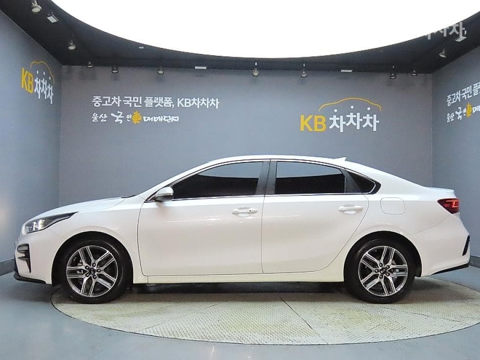 Kia All New K31.6 Gasoline Trendy - 5