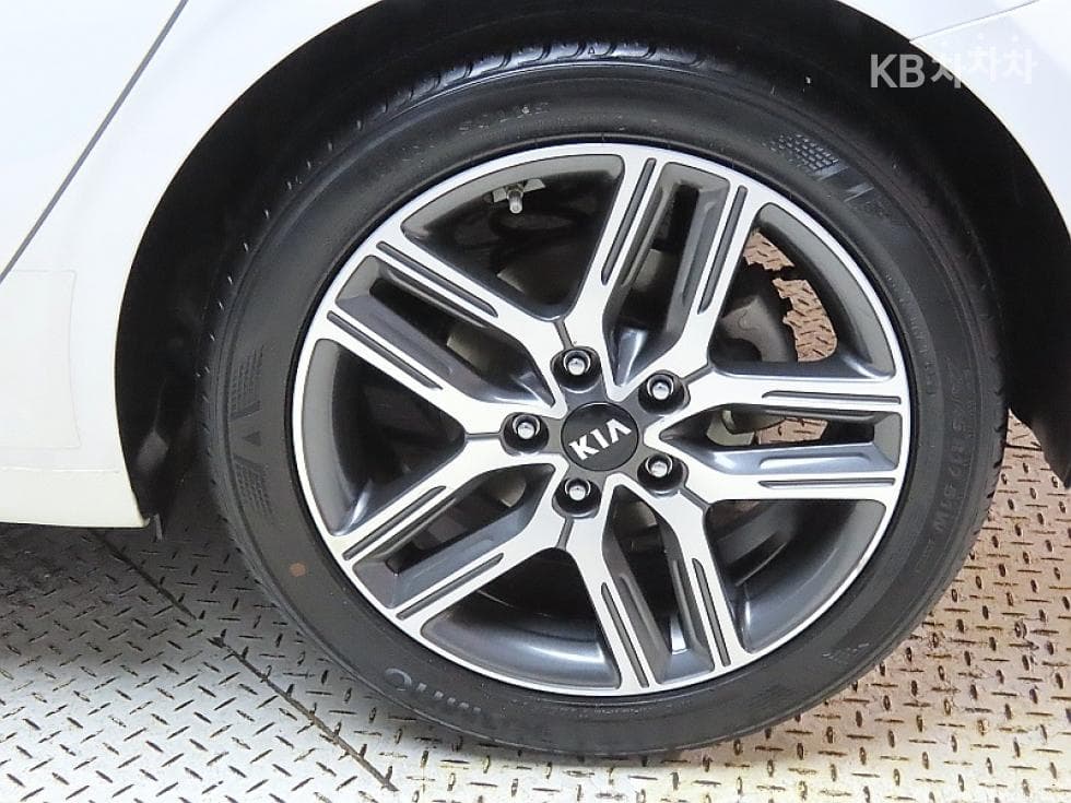 Kia All New K31.6 Gasoline Trendy - 20