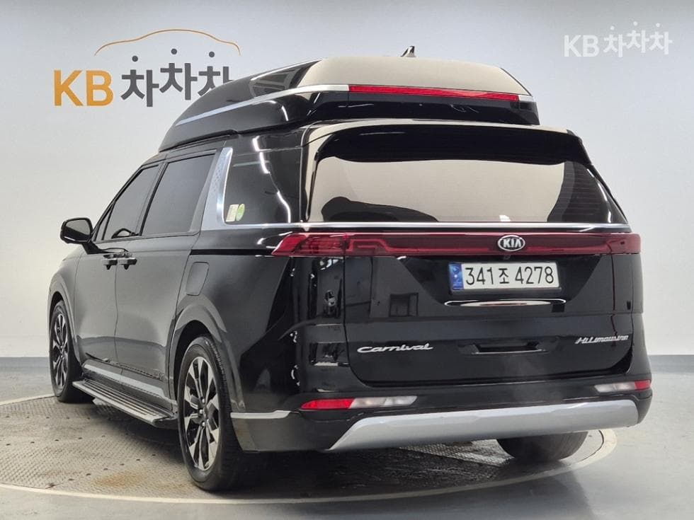 Kia Carnival 4th generationHigh Limousine (Carnival) G3.5 GDI 9-seater Signature - 2