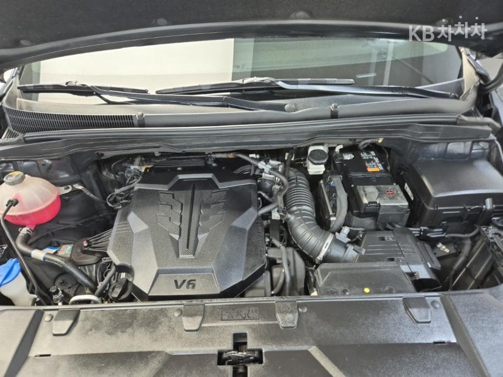 Kia Carnival 4th generationHigh Limousine (Carnival) G3.5 GDI 9-seater Signature - 5
