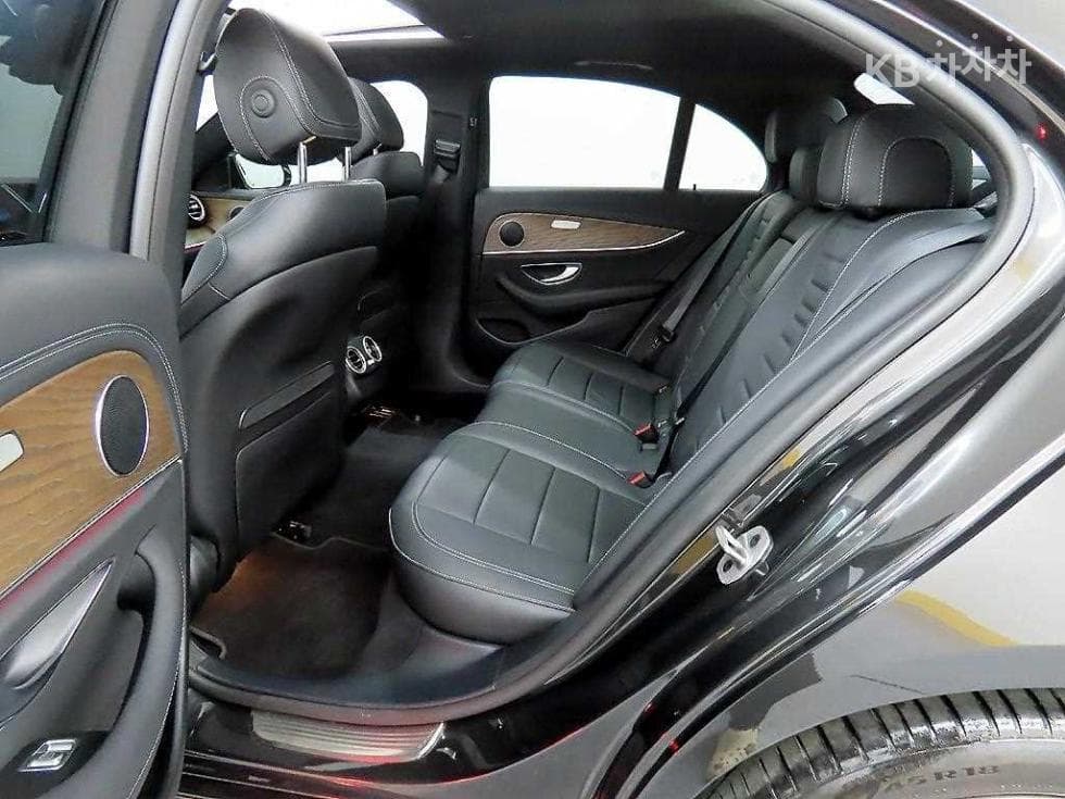 Mercedes-Benz E-Class (W213)E250 Exclusive - 6