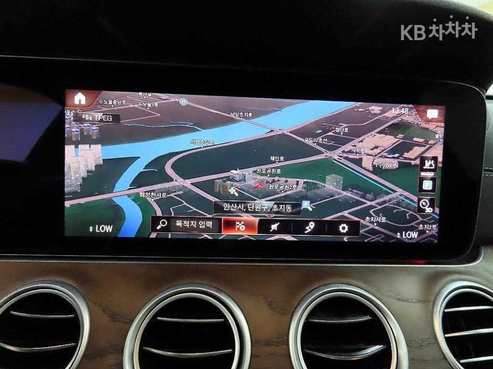 Mercedes-Benz E-Class (W213)E250 Exclusive - 15