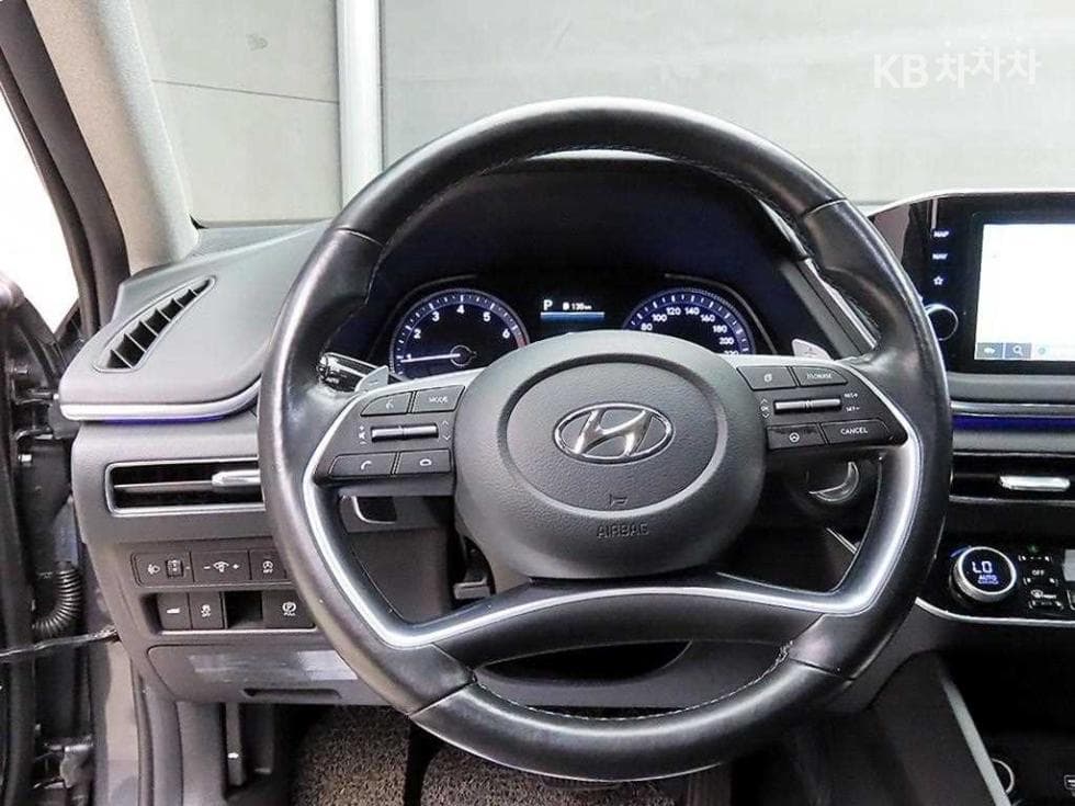 Hyundai Sonata (DN8)2.0 Sensuous Premium Plus - 9