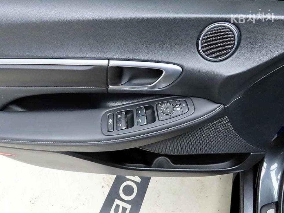 Hyundai Sonata (DN8)2.0 Sensuous Premium Plus - 11