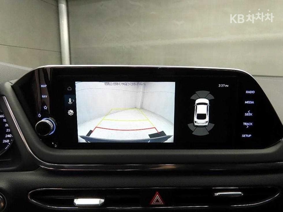 Hyundai Sonata (DN8)2.0 Sensuous Premium Plus - 17