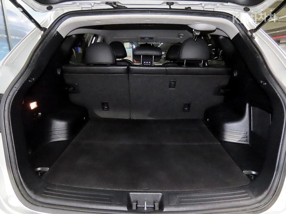 Хюндай ТуксонixДизел 2WD X20 Специал (специален признак/издание) 팩 - 18