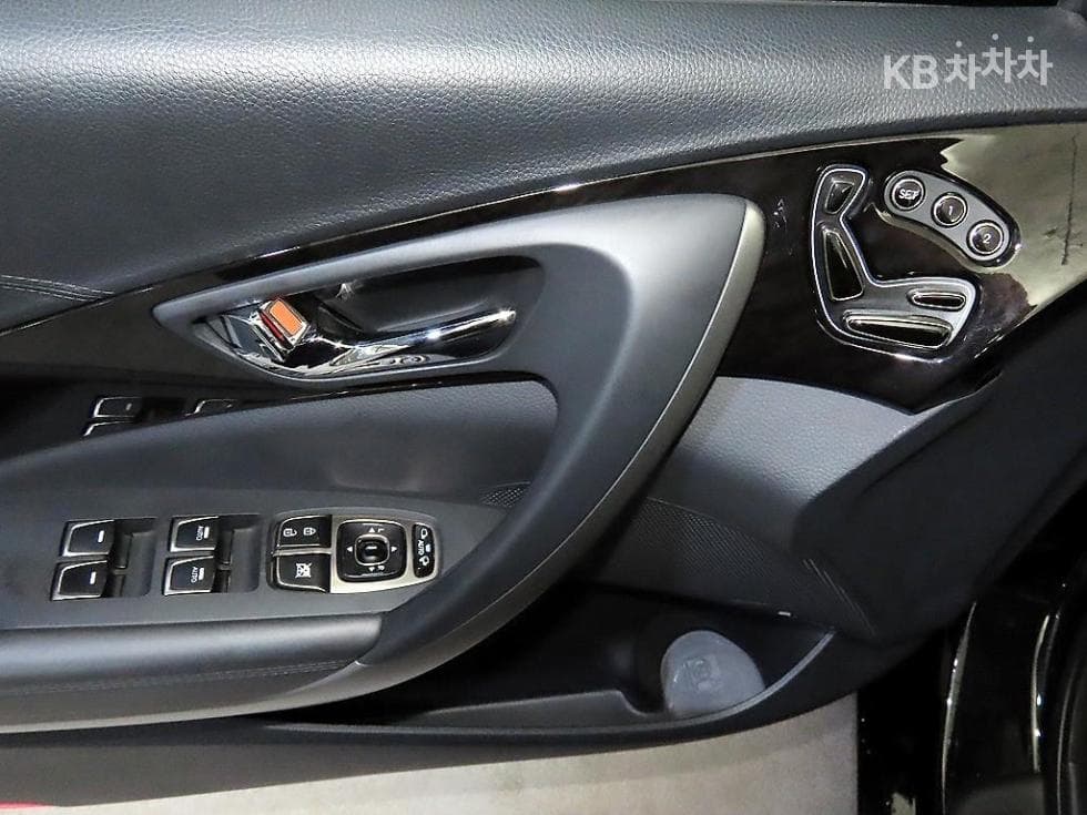 Hyundai Grandeur (Azera)HGHG240 Modern - 13