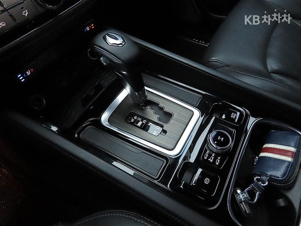 KG Mobility G4 Rexton2.2 4WD 마제스티 - 9