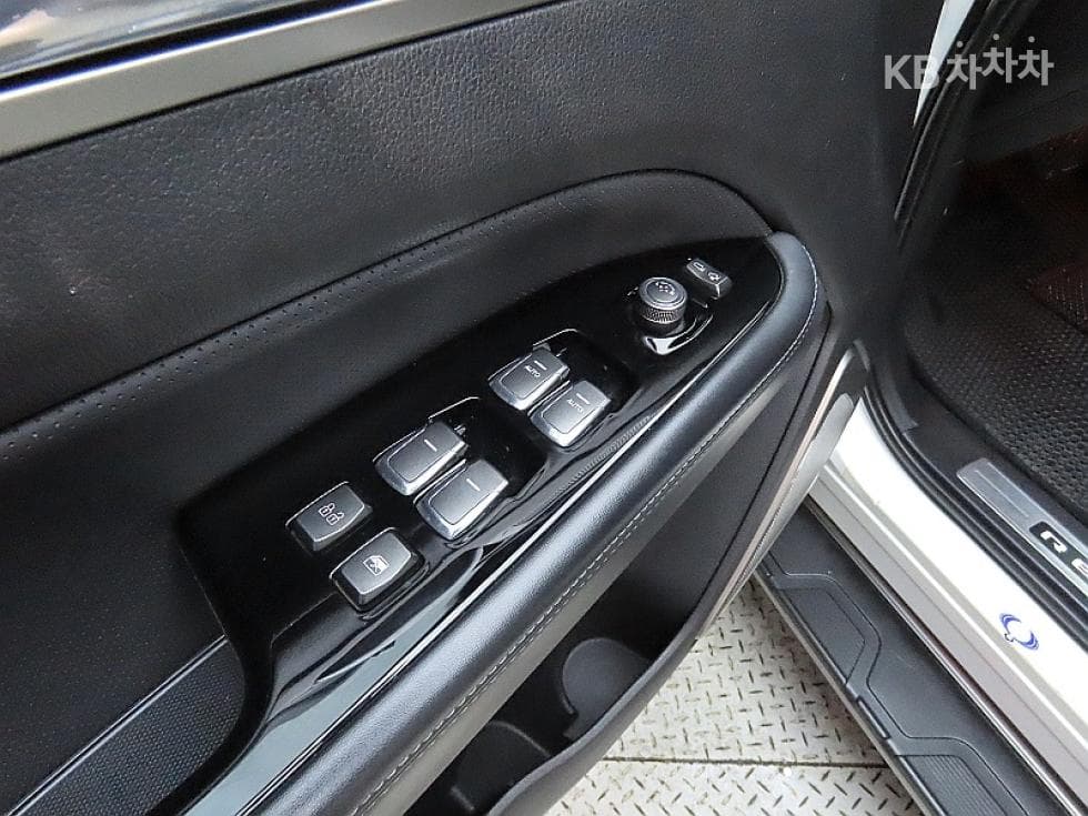 KG Mobility G4 Rexton2.2 4WD 마제스티 - 13