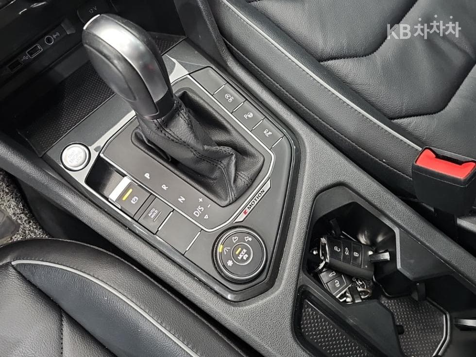 Volkswagen The New (фейслифт) Tiguan2.0 Турбо Дизел Инжекция 4Motion Prestige - 8