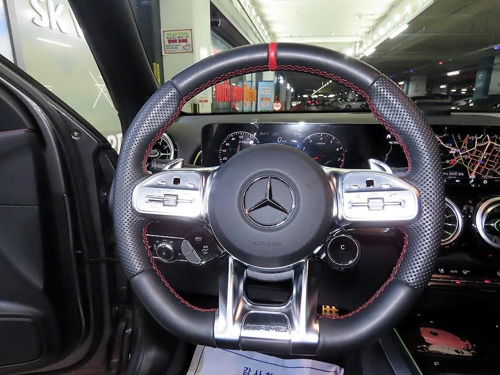 Mercedes-Benz GLB(X247)M-AMG GLB 35 4Matic - 8