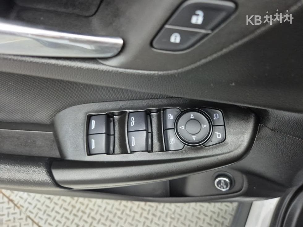 Джи Ем Корея Trailblazer1.35 Бензин 2WD RS - 18