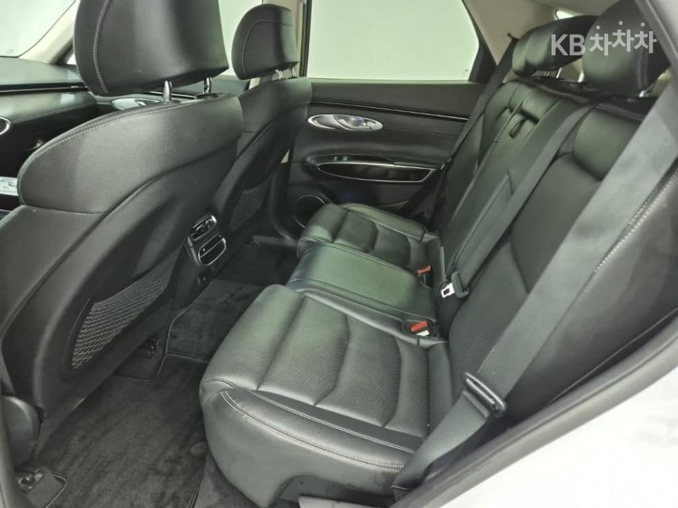 Дженезис GV70Дизел 2.2 2WD - 15