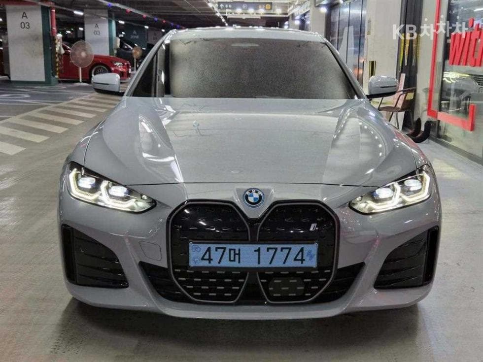 BMW i4eDrive40 M Sport Pro - 2