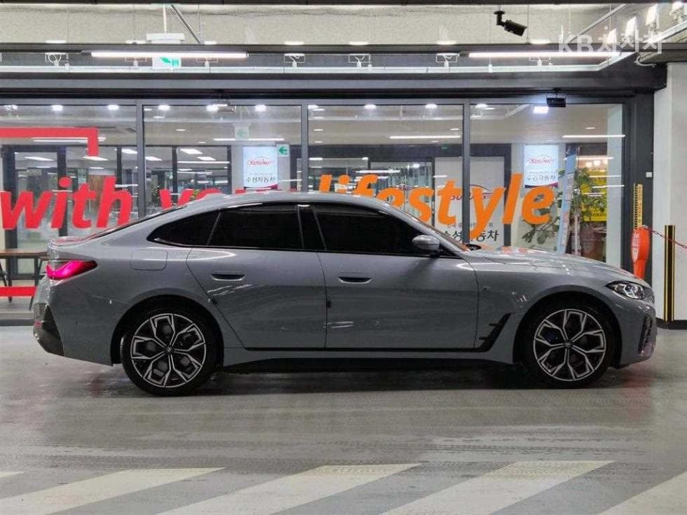 BMW i4eDrive40 M Sport Pro - 3