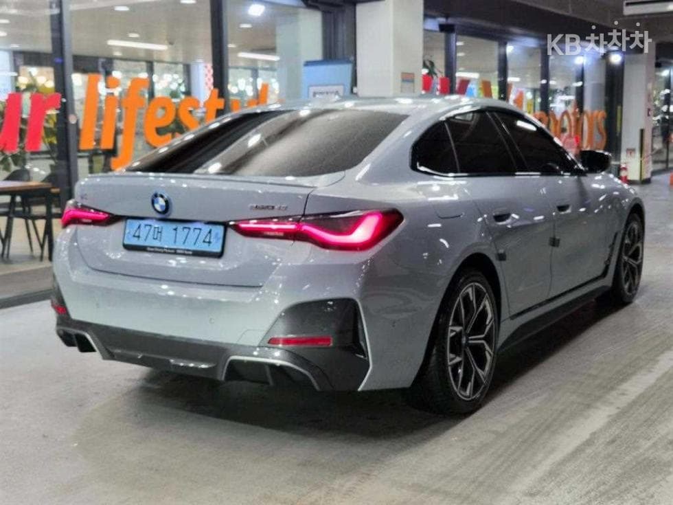 BMW i4eDrive40 M Sport Pro - 4