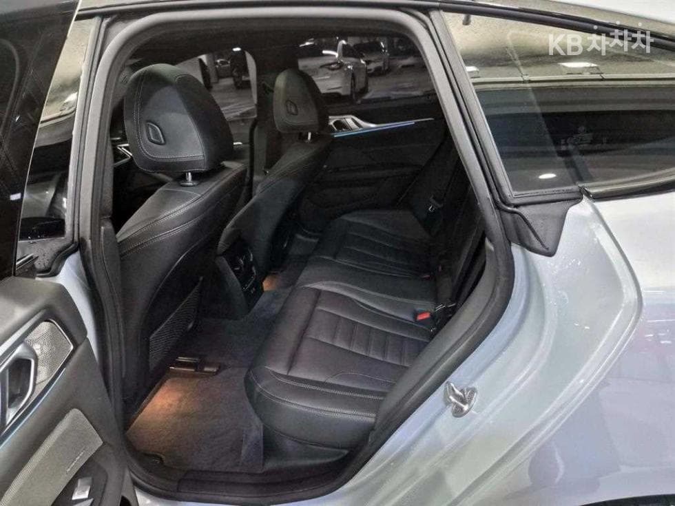 BMW i4eDrive40 M Sport Pro - 7