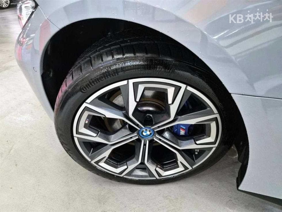 BMW i4eDrive40 M Sport Pro - 20