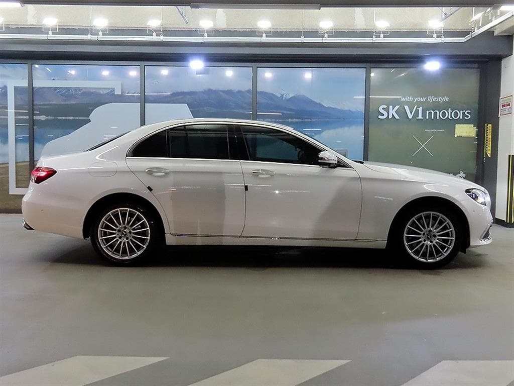 Mercedes-Benz E-Class (W213)E220d 4MATIC Exclusive - 3