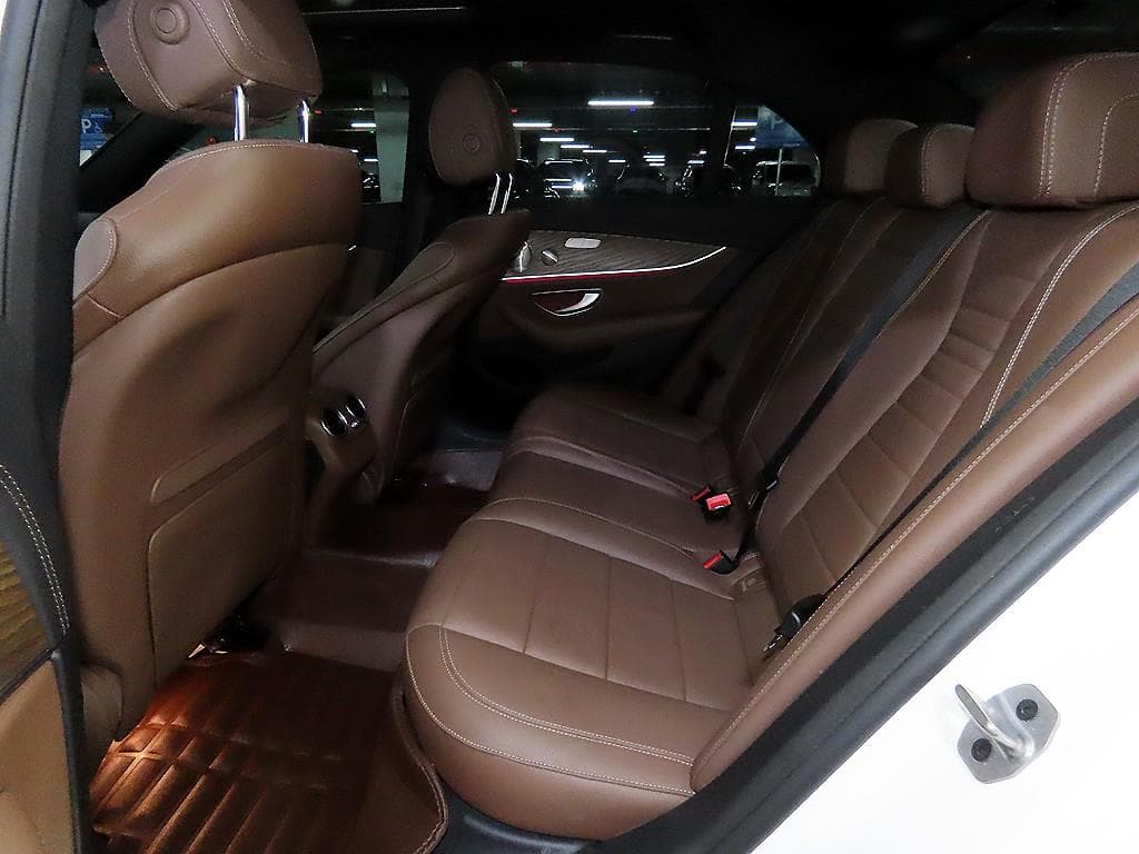Mercedes-Benz E-Class (W213)E220d 4MATIC Exclusive - 7